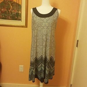 Sleeveless Ellen Parker dress